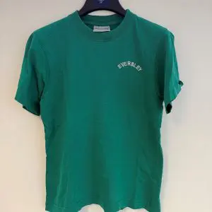 PRE LOVED EVERSLEY PE T-SHIRT - GREEN