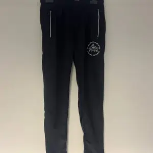 PRE LOVED ST IGNATIUS JOGGERS