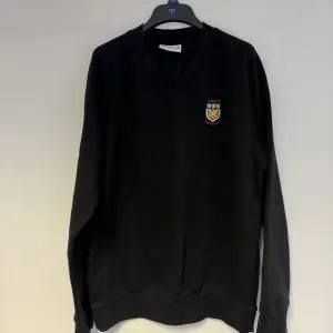 PRE LOVED ST MARY'S V NECK SWEATSHIRT