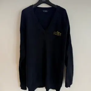 PRE LOVED CHACE COMMUNITY JUMPER